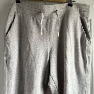 Gray Women’s Jogger Sweatpants